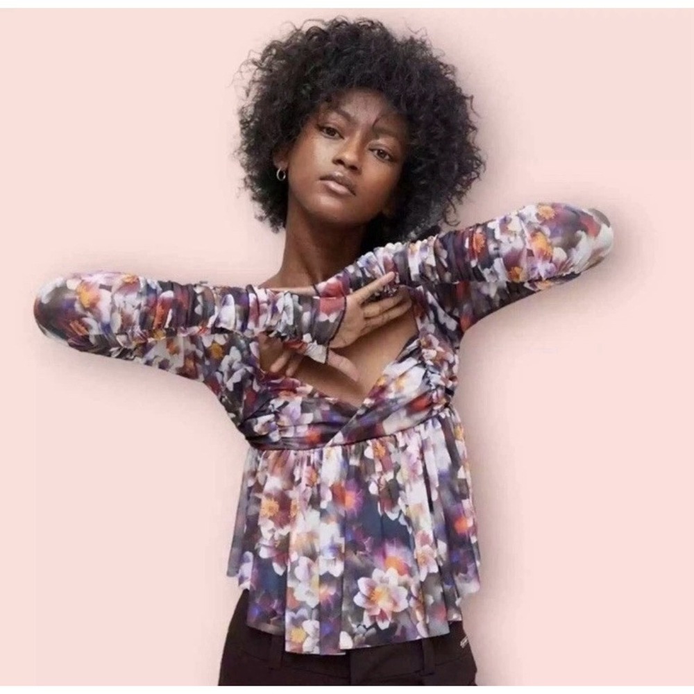 Urban Outfitters Cropped Top Mesh Floral Ruched Long Sleeve S
